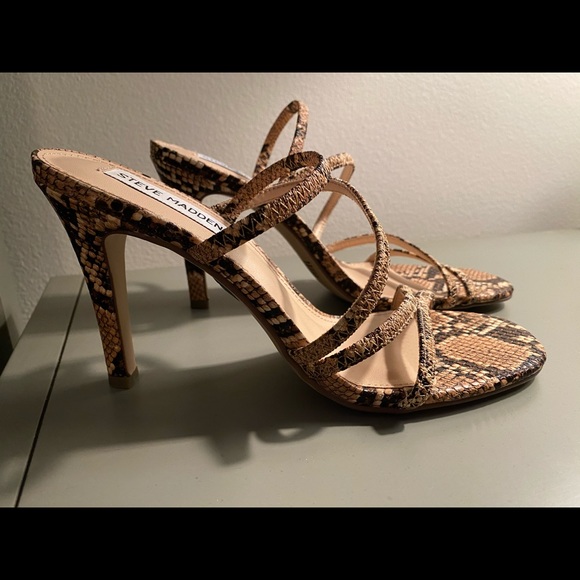Steve Madden Heels - Picture 5 of 7